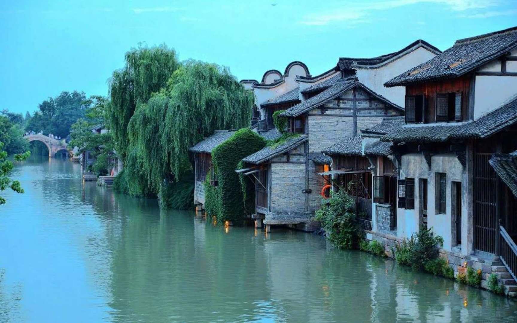 如果你身边有人摔倒了,你是扶还是不扶?-智能问答网页,快速解答您的疑问